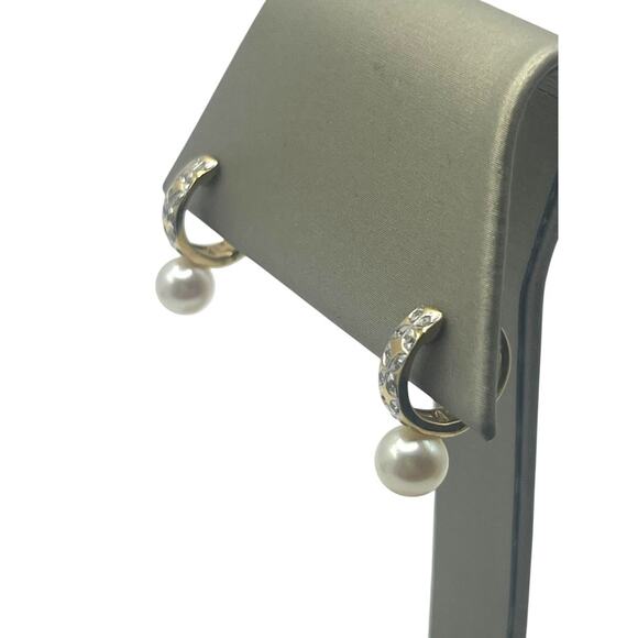 14K Yellow Gold Mini Pearl Hoop Earrings (13558) - Picture 5 of 9